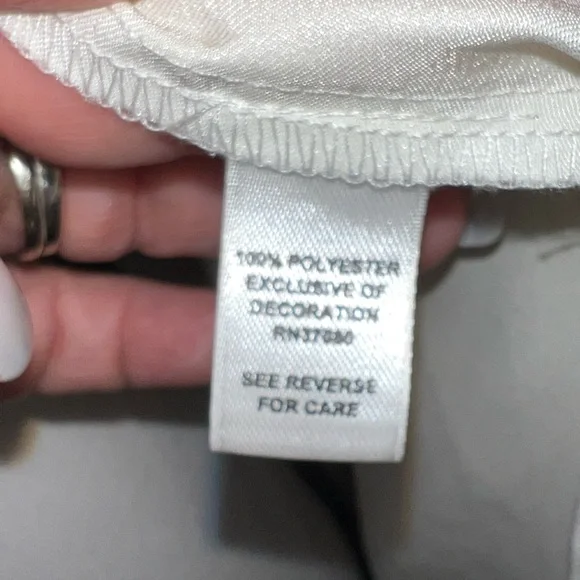 **SOLD ON MARKETPLACE ❤️Cato silky robe with appliqués on chest - Picture 9 of 9